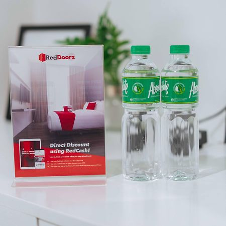 Reddoorz Plus @ Roxas Street Davao Экстерьер фото